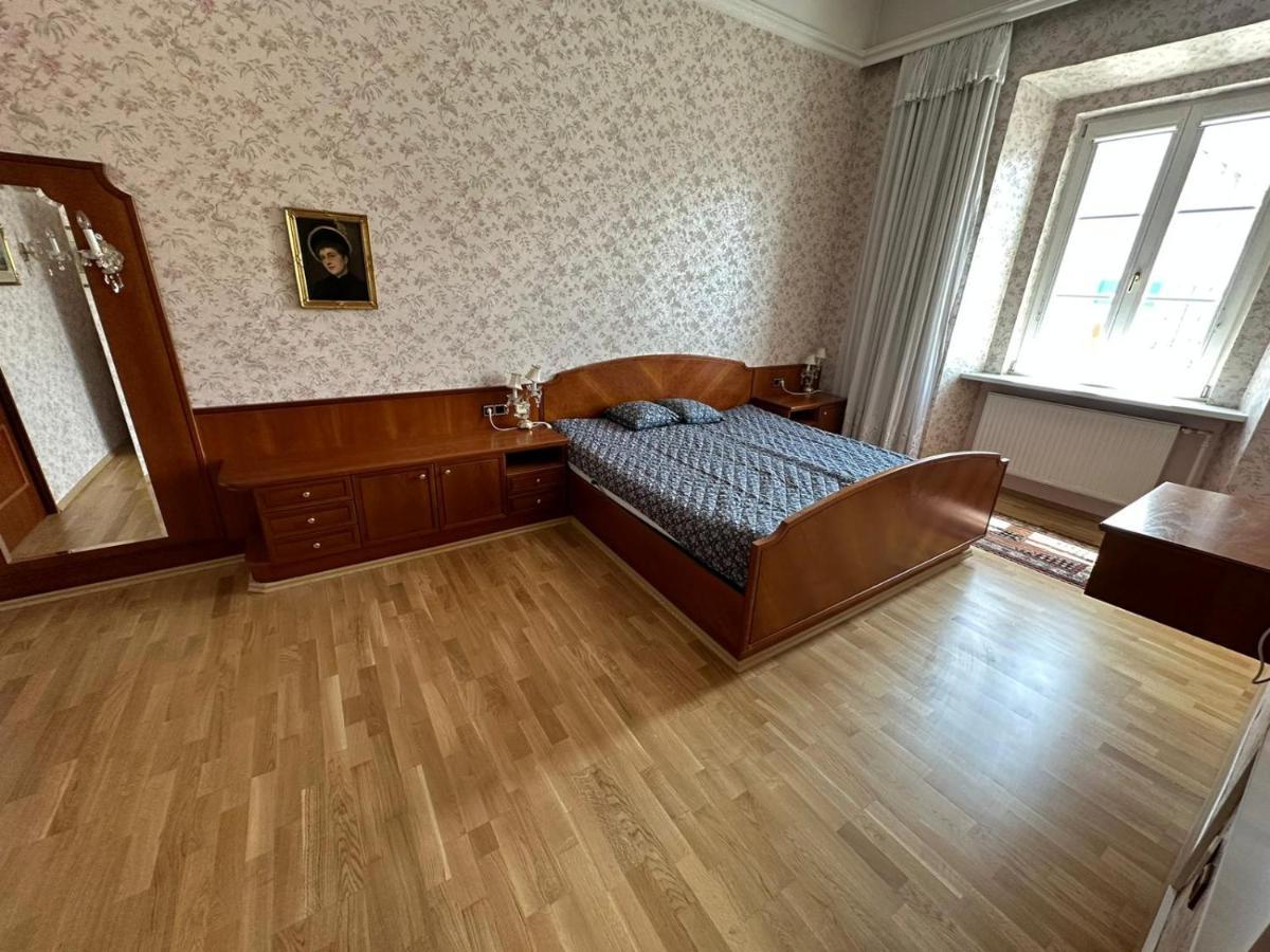 Central Plaza Great Apartment 4 Bedroom 3 Bathroom Bruckneudorf エクステリア 写真